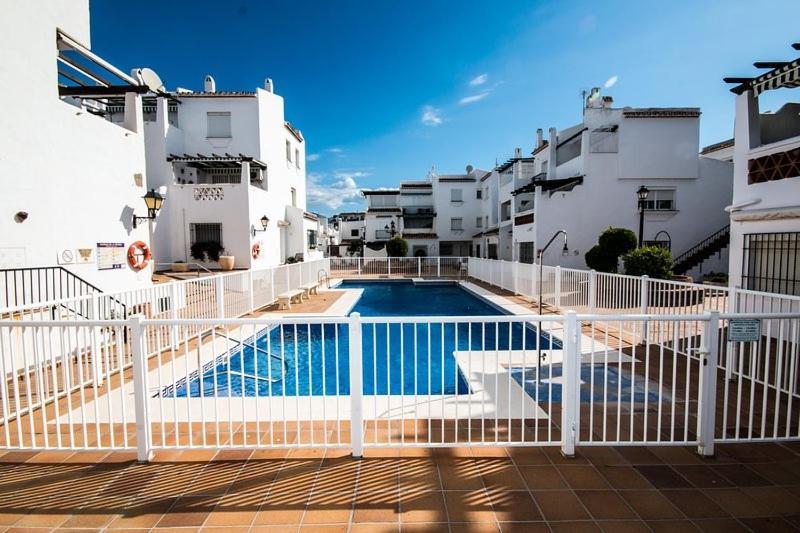 Apartamento Primera Linea De Playa Manilva Ngoại thất bức ảnh